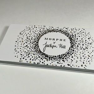 Morphe and Jacklyn Phil eyeshadow palette- armed and gorgeous